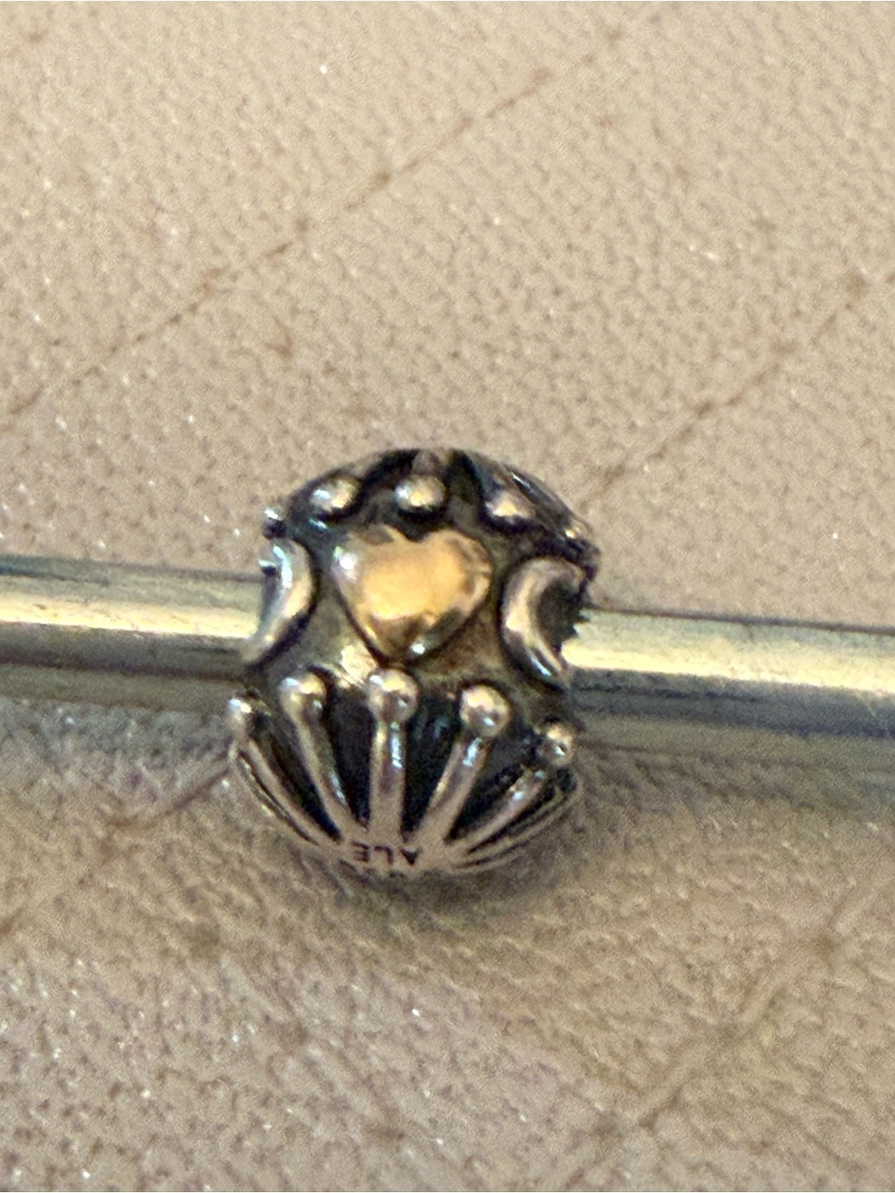 Pandora 4 retired charms - Picture 2 of 9